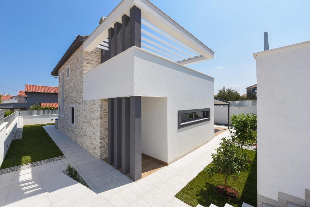 Villa Pjaula زادار المظهر الخارجي الصورة